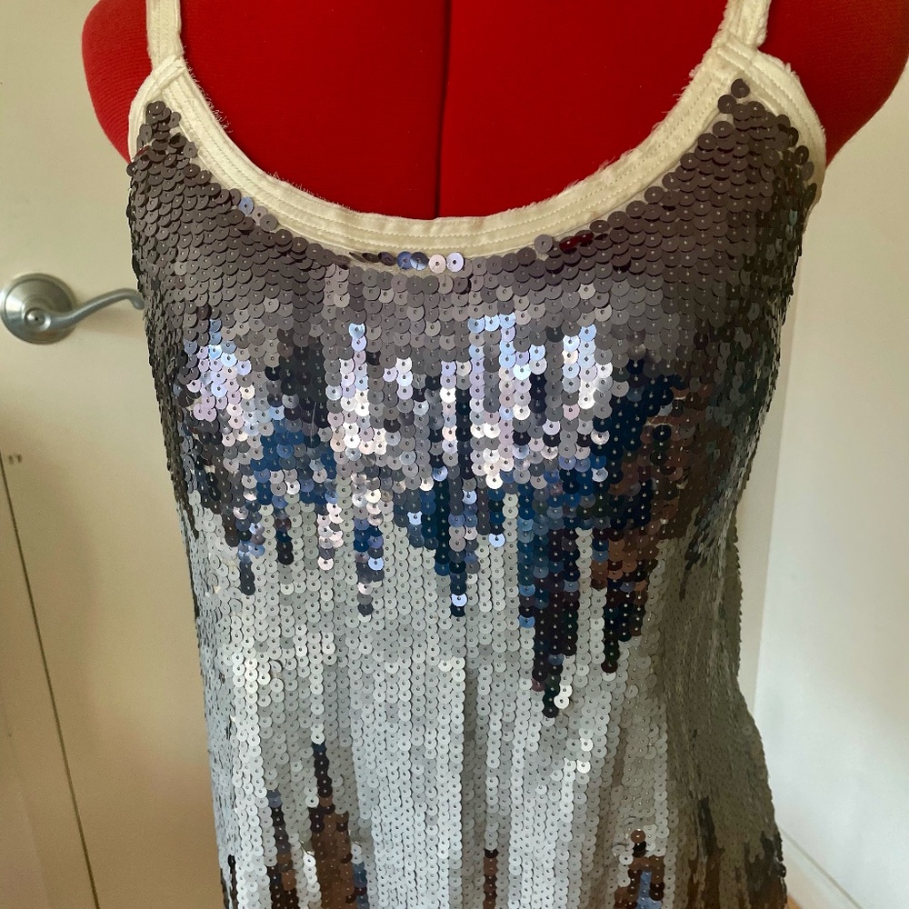 Saltaire sequin top NWOT $428 Size 8